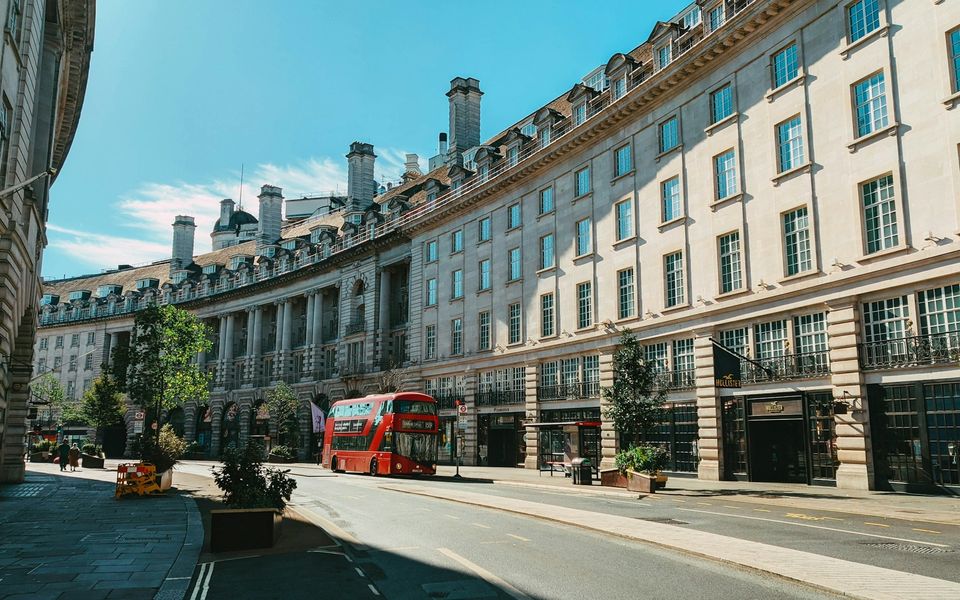 Elegant streets and Georgian architecture in Mayfair, central London