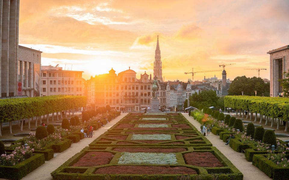 Vue de Bruxelles au coucher du soleil depuis le Mont des Arts