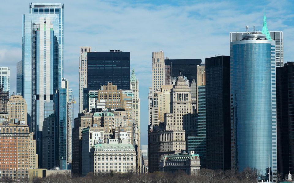 Lower Manhattan skyscrapers viewed from the water