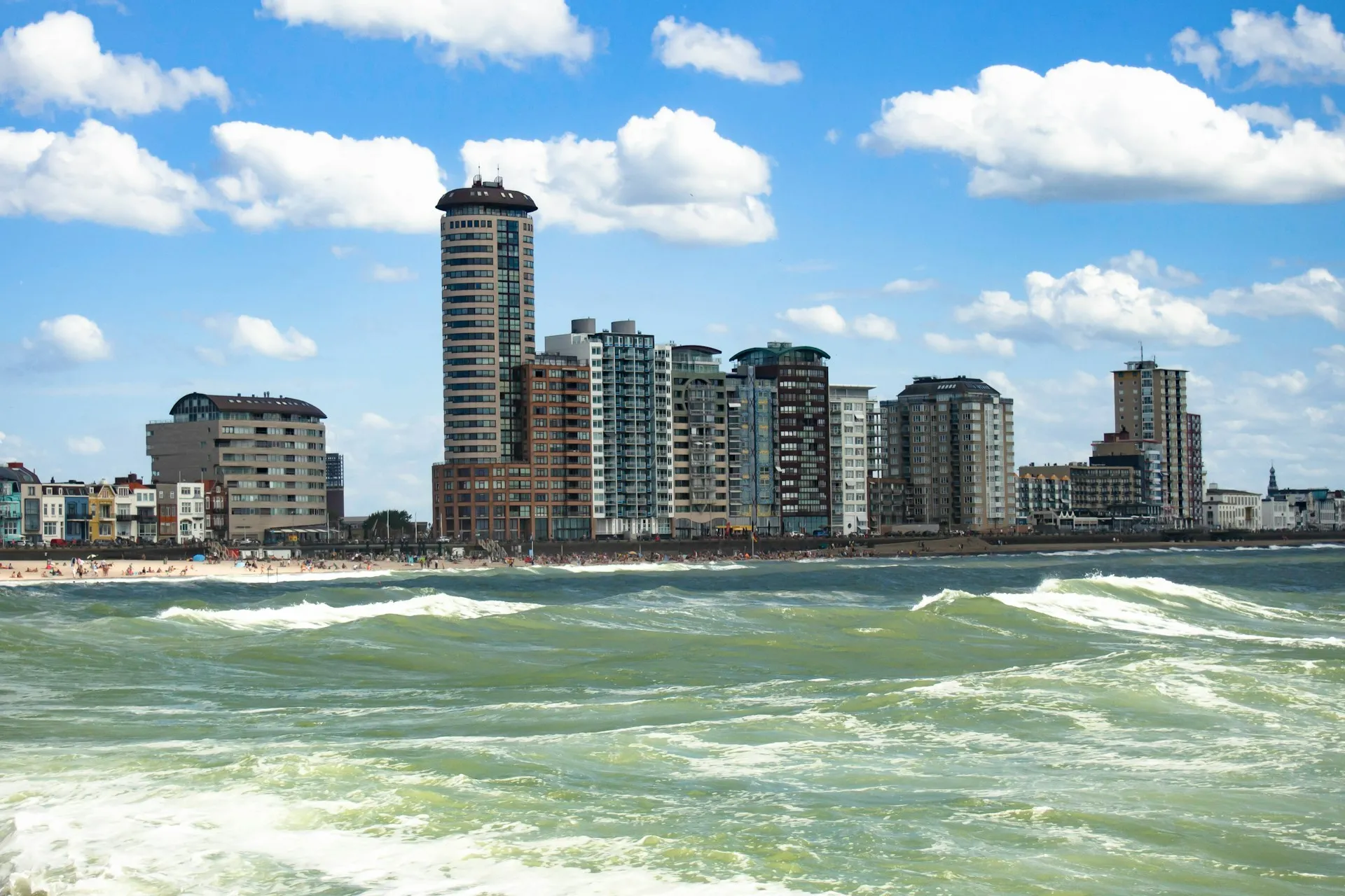 De boulevard en het strand van Vlissingen aan zee